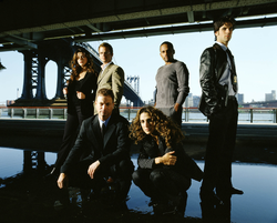 Experts (Les) - Manhattan - (saison 1) - Anna Belknap - Carmine Giovinazzo - Hill Harper - Gary Sinise - Melina Kanakaredes