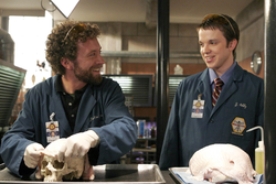 Bones - Perdu dans l'espace - TJ THYNE - Eric MILLEGAN