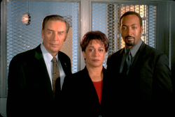 New York, police judiciaire - Saison 13 - Jerry Orbach;S. Epatha