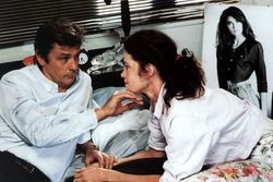NE REVEILLEZ PAS UN FLIC QUI DORT - Alain Delon